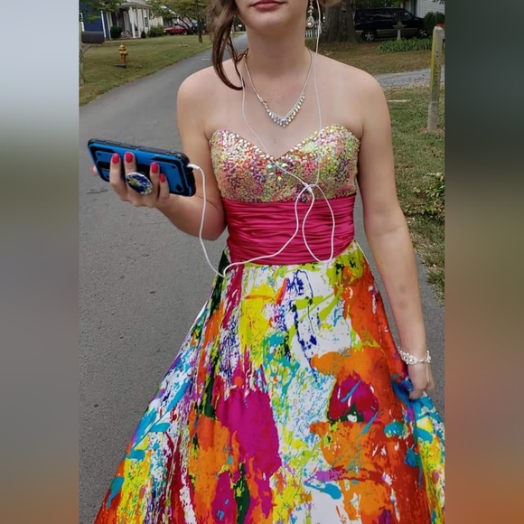 Prom Dress - Picture 3 of 5